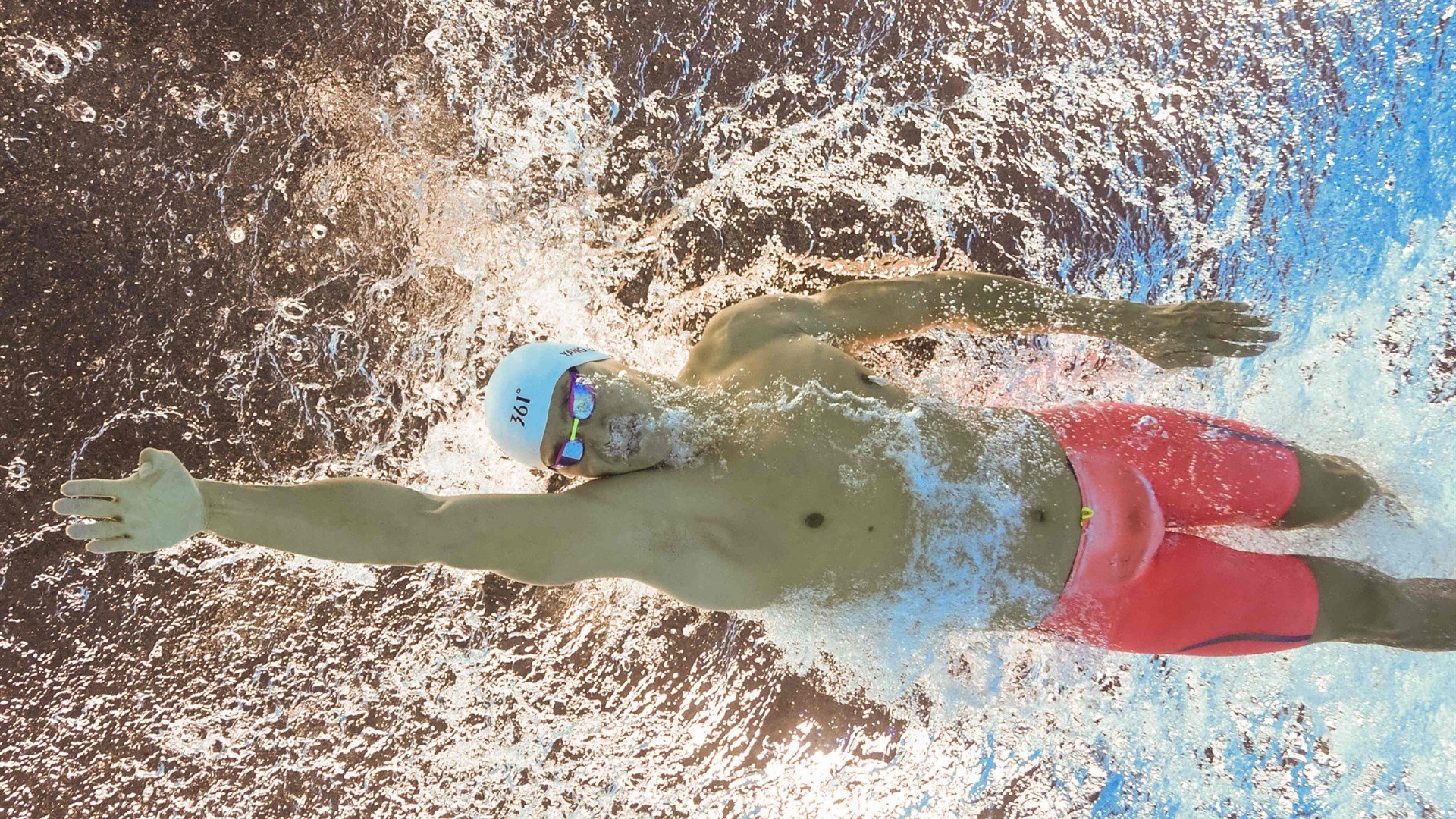 战队全员体检数据引发粉丝关注选手状态，战队人员